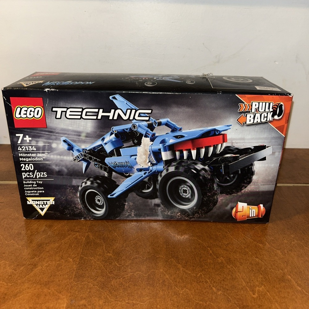 NEW Lego Monster Jam Megalodon 2 in 1 TECHNIC 42134 Shark Pull Back - UGLY BOX
